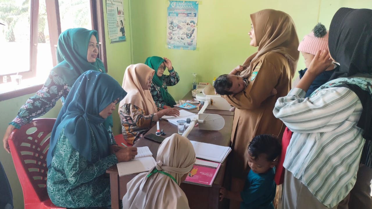 KUNJUNGAN KE POSYANDU KENARI